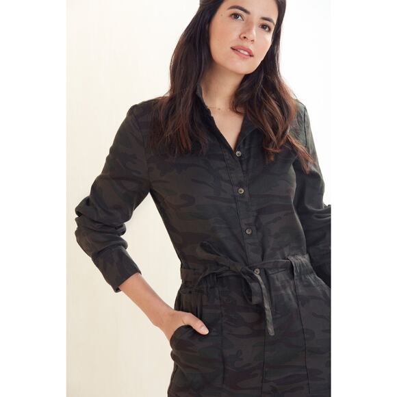 NWT Level 99 "Honey Flight" Camo Jumpsuit Tie Waist Size Large - Picture 2 of 4